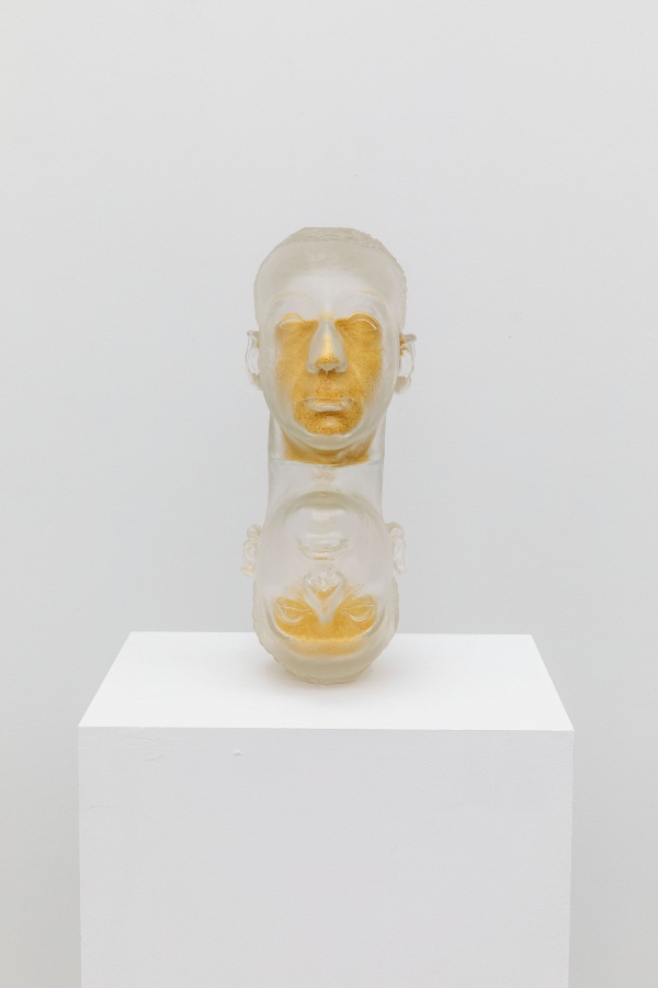 Mehdi-Georges Lahlou, Hourglass Head. Galerie Rabouan Moussion