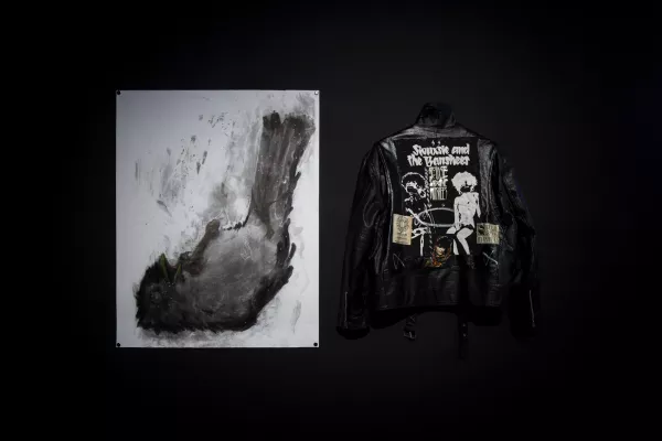 " - Jean-Luc Verna, vous n'êtes pas un peu beaucoup maquillé?- Non"? Exposition du 08 .02 au 7.10.2023. ©Jean-Luc Verna, galerie Air de Paris, galerie Ceysson et Bénétière, galerie Espace à vendre. Photos © Valérie Servant.