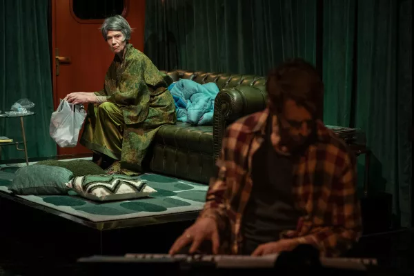 Visuel du spectacle Sans suite un air de roman, la mère et le fils