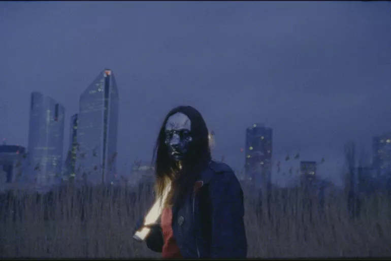 Projection de La déviante comédie