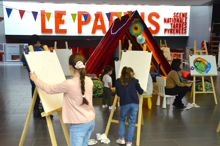 Atelier peinture sur chevalet