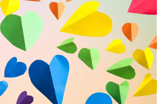 Création carton : cœur arc-en-ciel