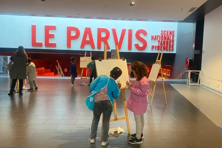 Peinture sur chevalet