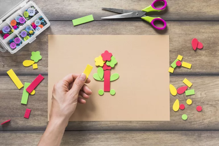 Atelier collage « Bientôt l’automne ! »