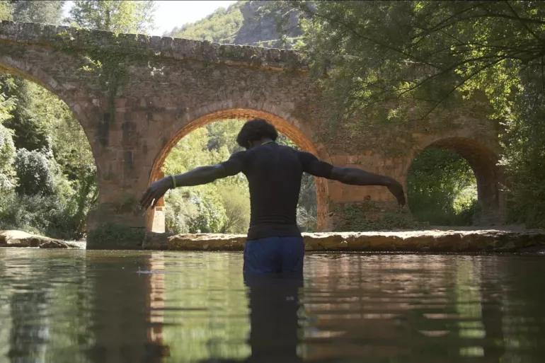 LE CHANT DES VIVANTS