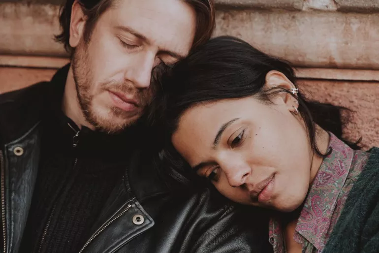 AUX JOURS QUI VIENNENT