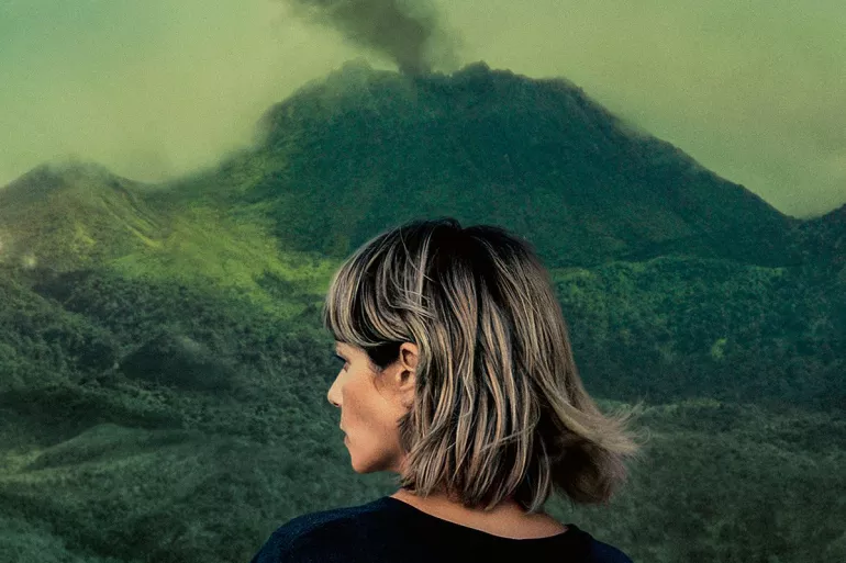 UNE SOIRÉE AU DESSUS DES VOLCANS