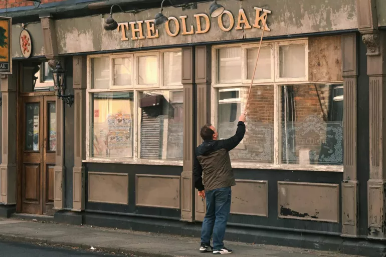 THE OLD OAK