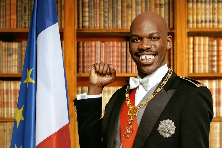 TOUT SIMPLEMENT NOIR